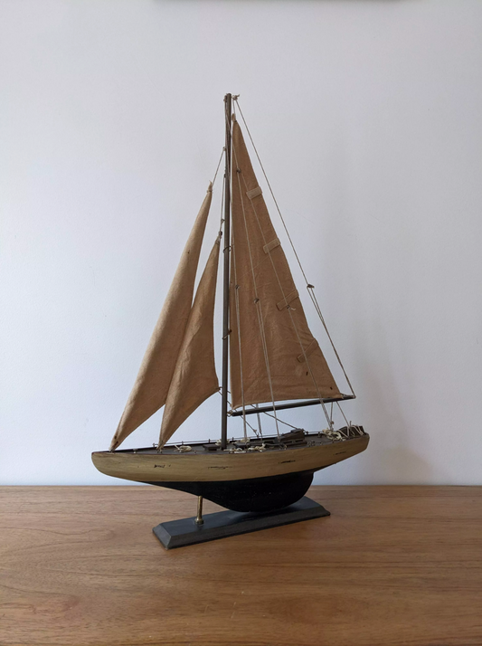 MAQUETTE VOILIER
