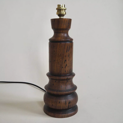 Pied de lampe en bois
