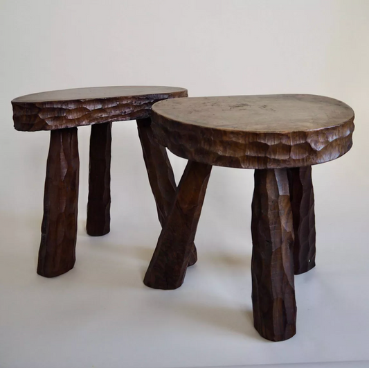 Paire de tabourets tripode en bois