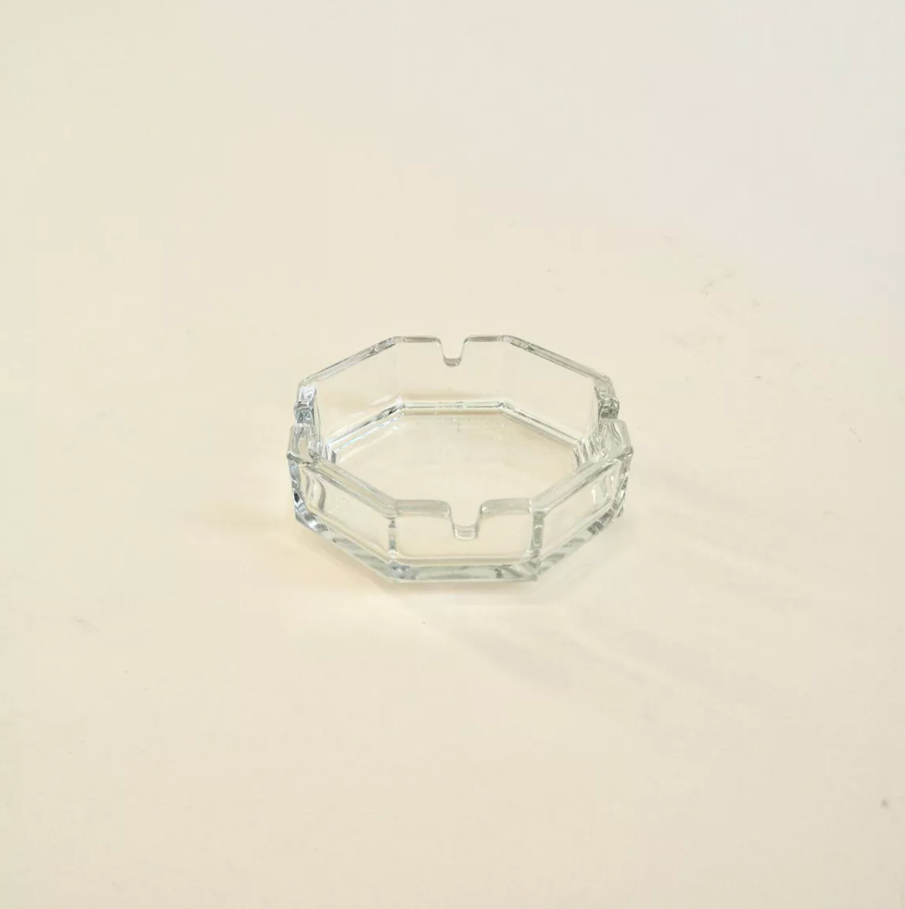 Cendrier en verre octogonal