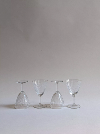 Lot de 4 verres ciselés