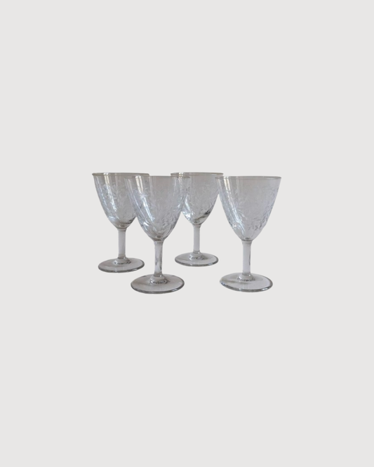 Lot de 4 verres en verre ciselé