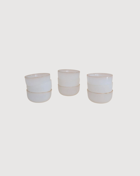 Ensemble de 9 coupelles, huile lesieur