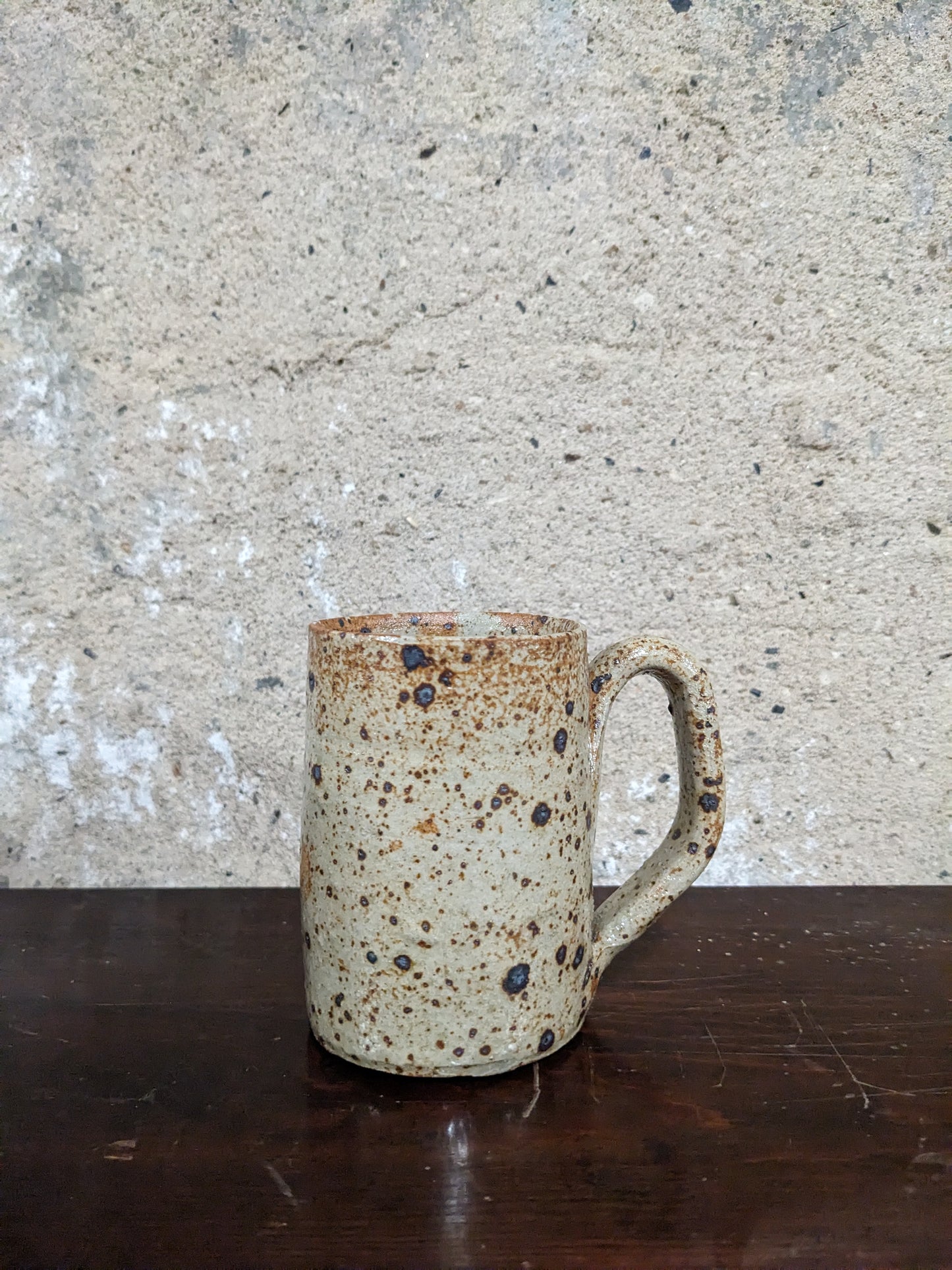 Lot de 6 tasses et un pichet en grès