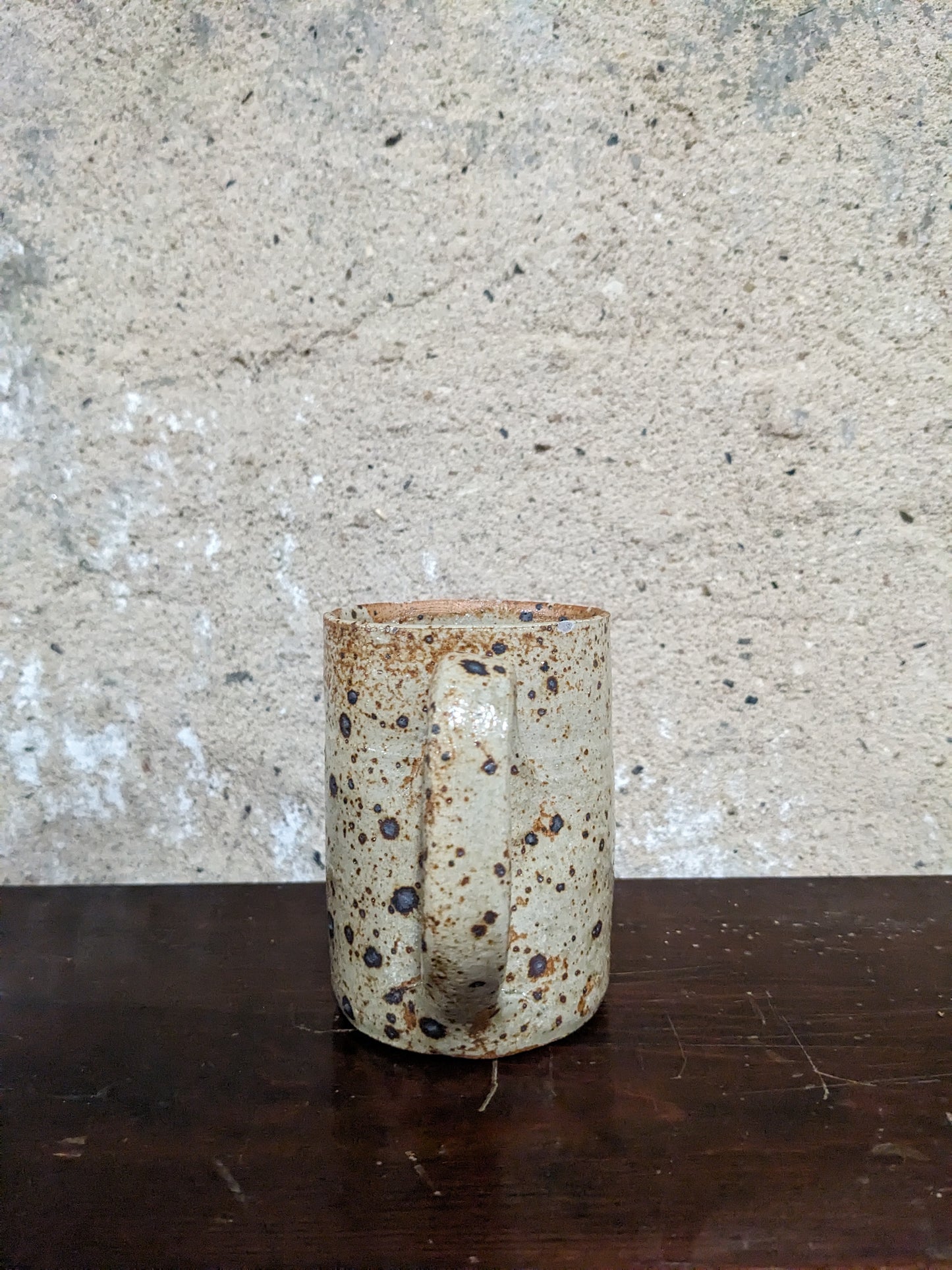 Lot de 6 tasses et un pichet en grès