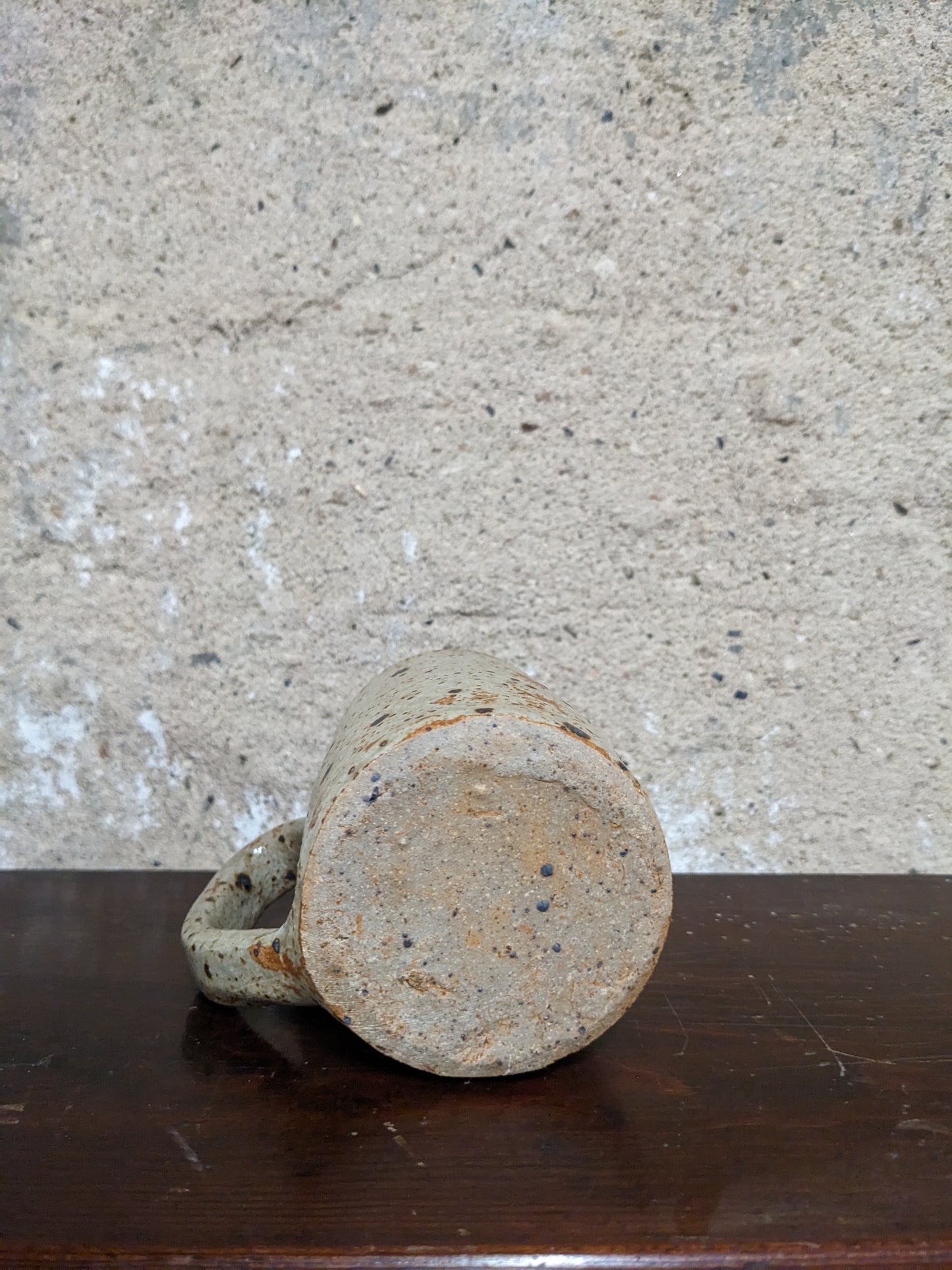 Lot de 6 tasses et un pichet en grès