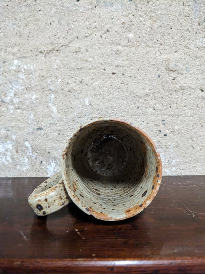 Lot de 6 tasses et un pichet en grès