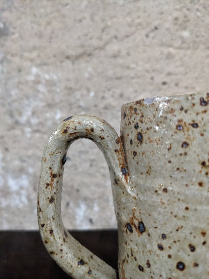 Lot de 6 tasses et un pichet en grès
