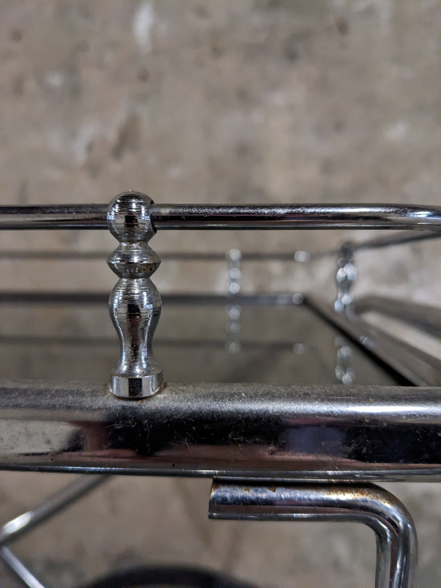 Desserte en métal argenté