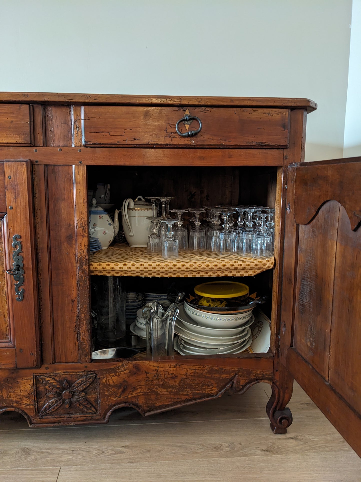 Buffet du 18ème siècle