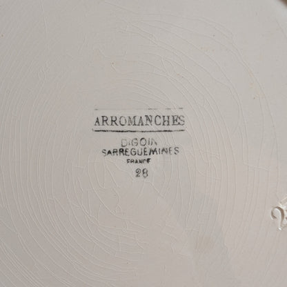 Plat beige petites fleurs