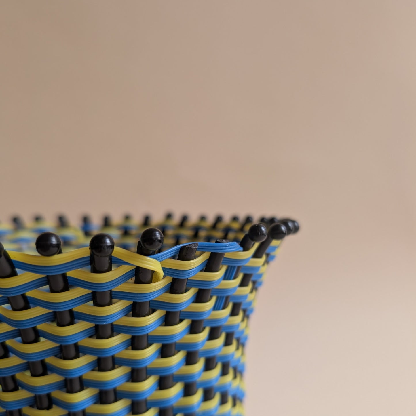 Cache-pot en plastique