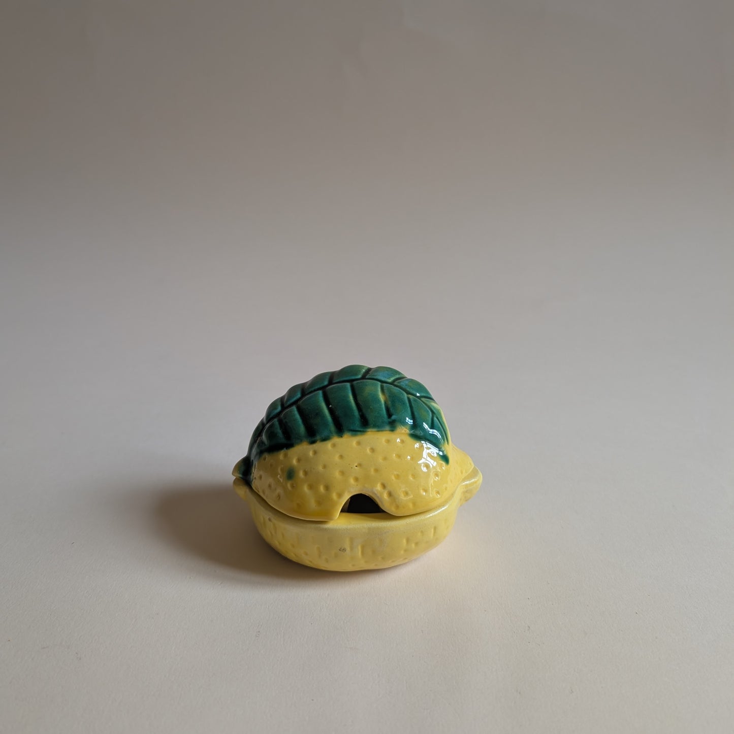 Set barbotine citron, saucière, poivrier et salière