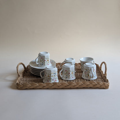 Ensemble de 6 tasses et soucoupes