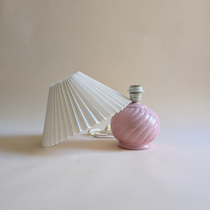 Lampe en céramique rose bonbon