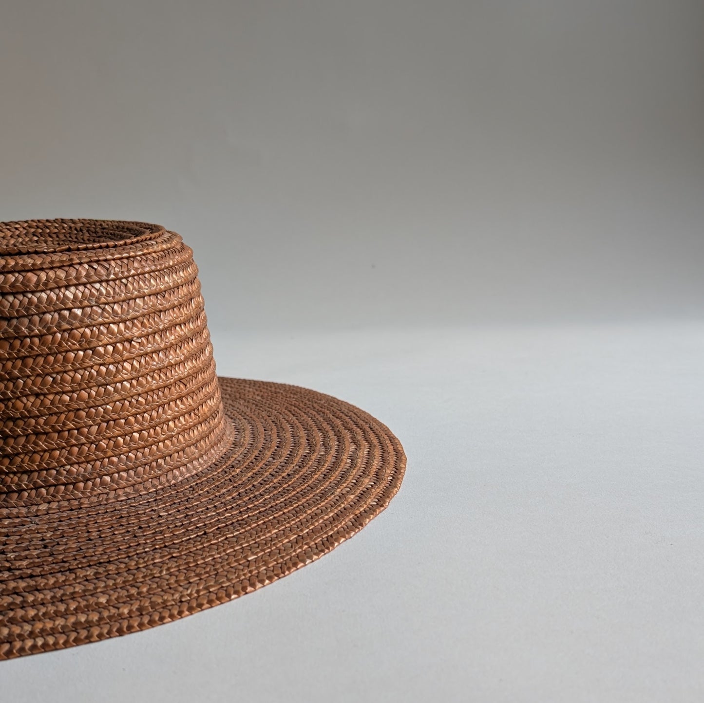 Chapeau tressé