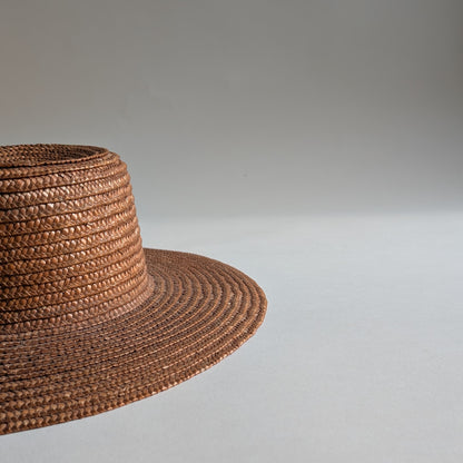 Chapeau tressé