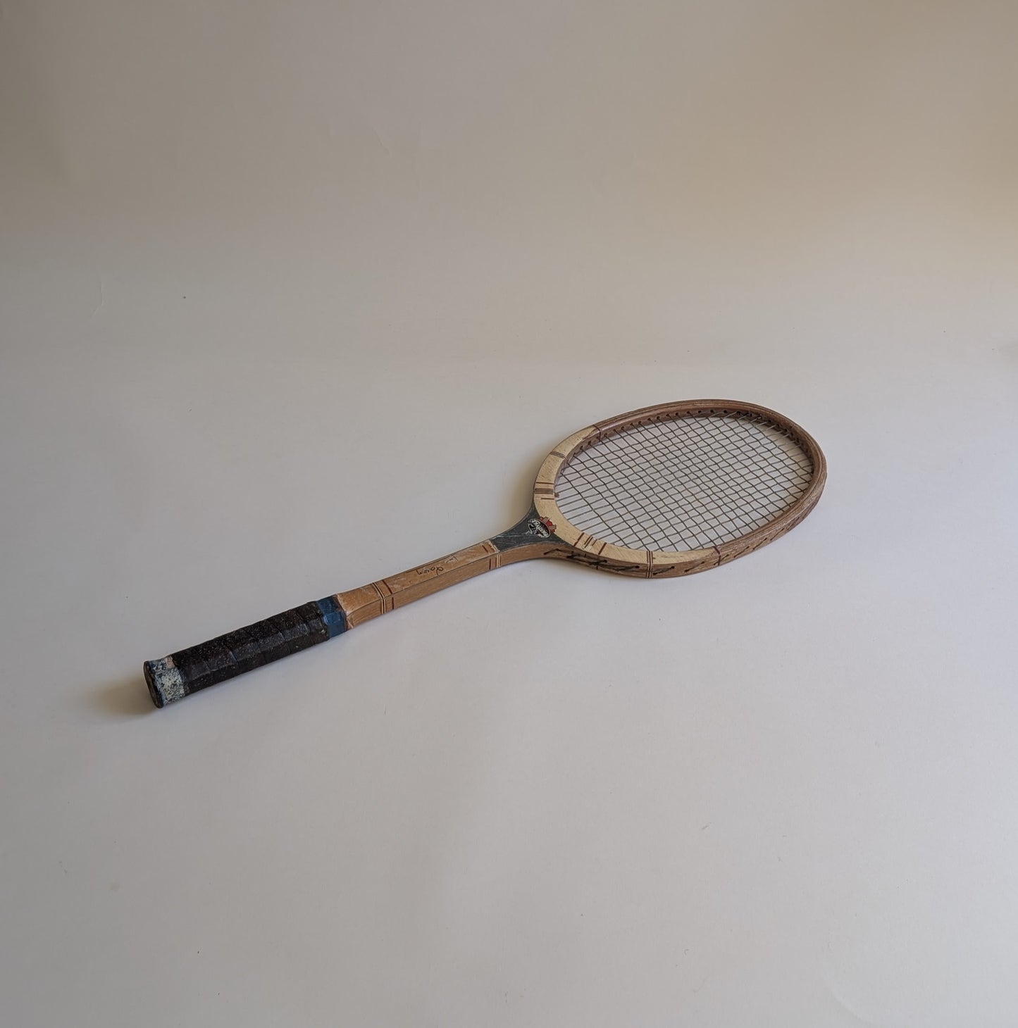 Raquette de tennis vintage