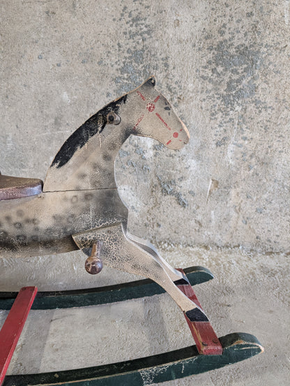 Cheval à bascule, années 1920