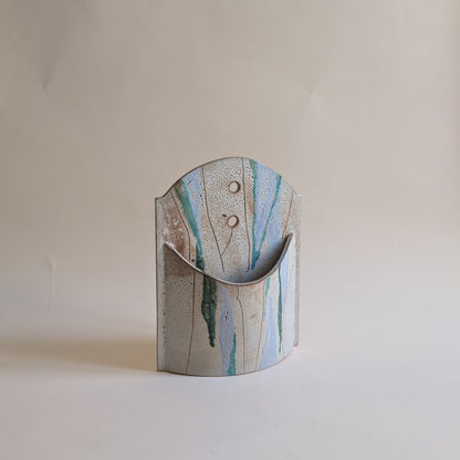 Vide-poche ou vase mural en céramique