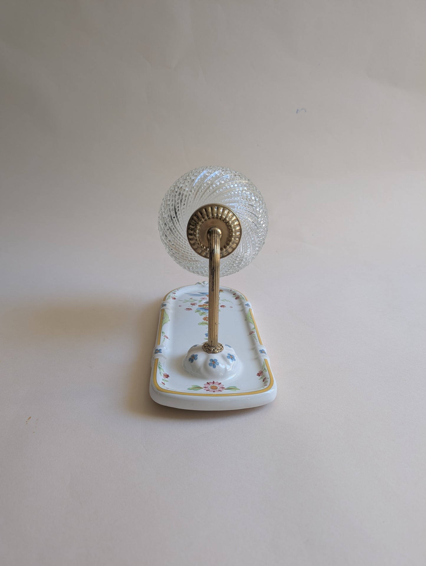 Appliques murales en céramique