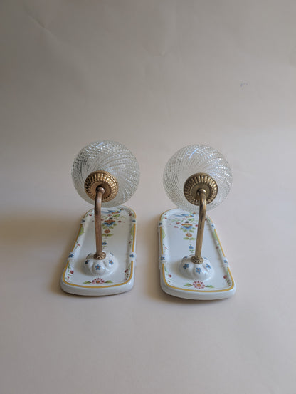 Appliques murales en céramique