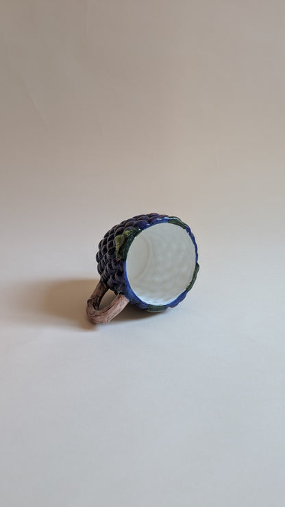 Tasse barbotine raisin