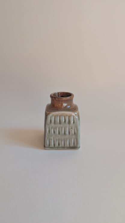 Petit vase en céramique