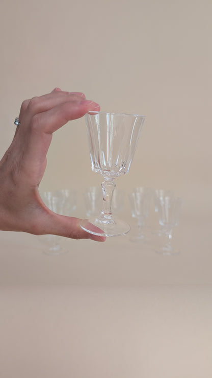 Ensemble de 11 verres en verre