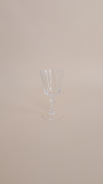 Ensemble de 11 verres en verre