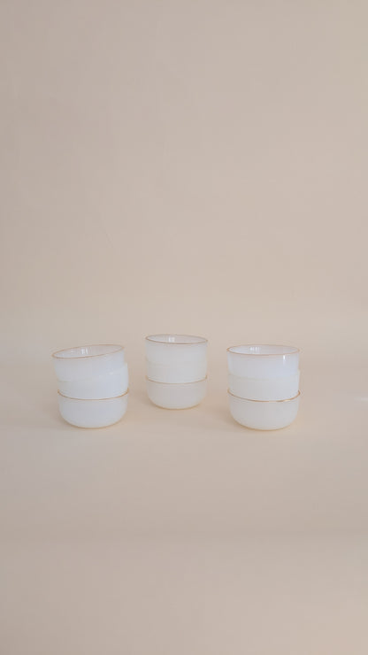 Ensemble de 9 coupelles, huile lesieur