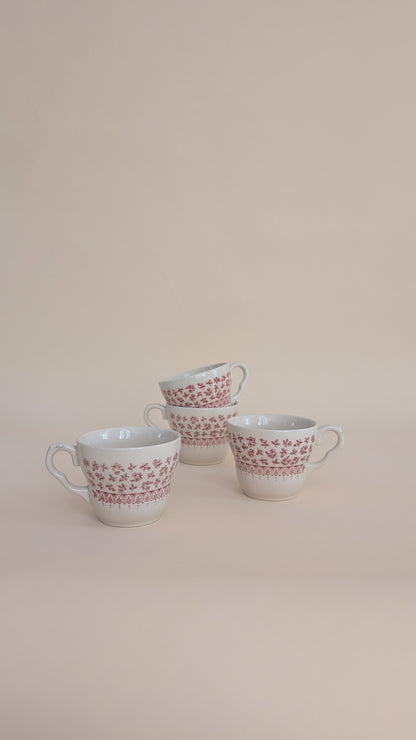 Ensemble de 4 tasses en céramique rouge
