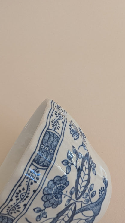 Ensemble de 6 tasses à café et son pot à lait
