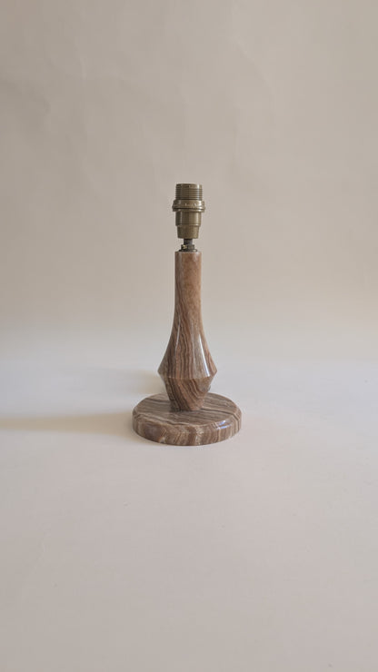 Pied de lampe en pierre