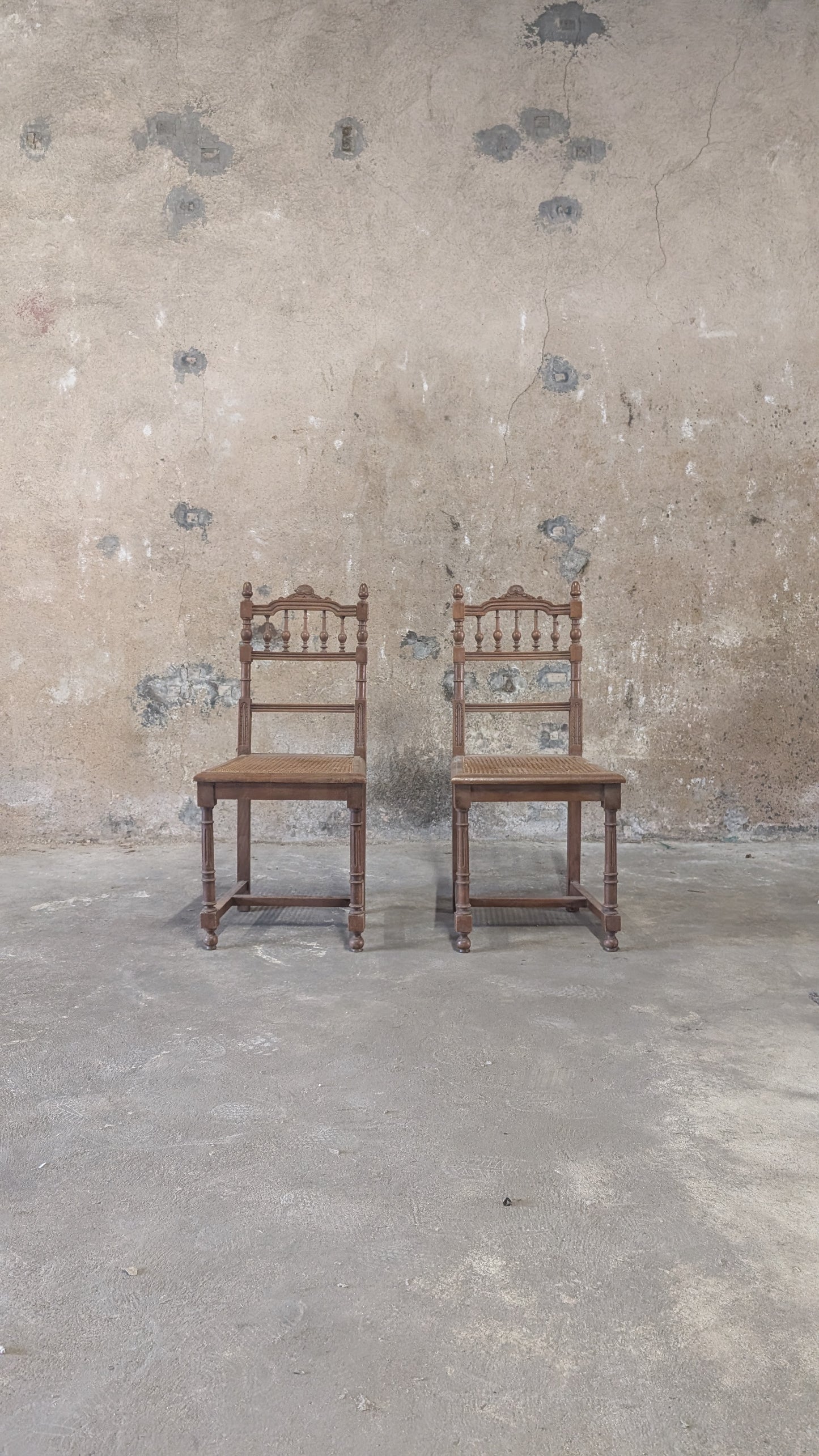 Chaises en bois de style Henri II