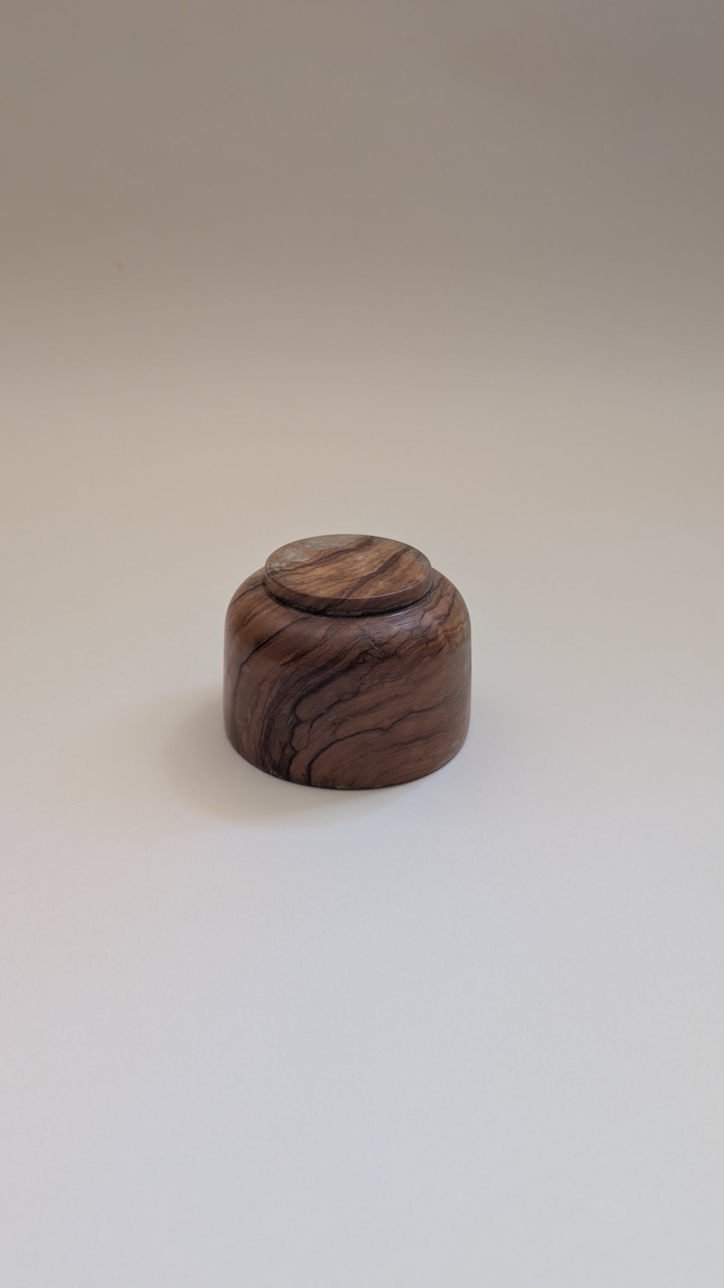 Coupelle en bois d'olivier