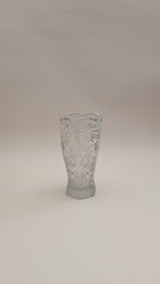 VASE EN VERRE CISELÉ