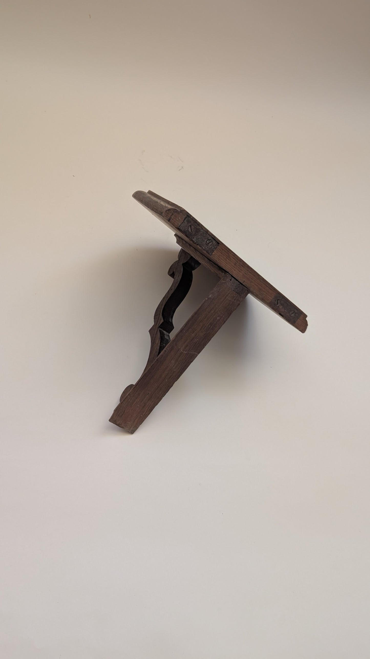 Étagère murale en bois