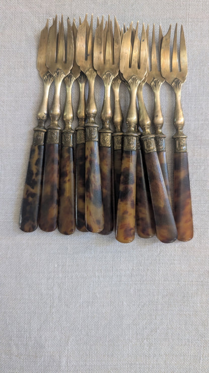 Ensemble de 12 fourchettes à gâteau anciennes