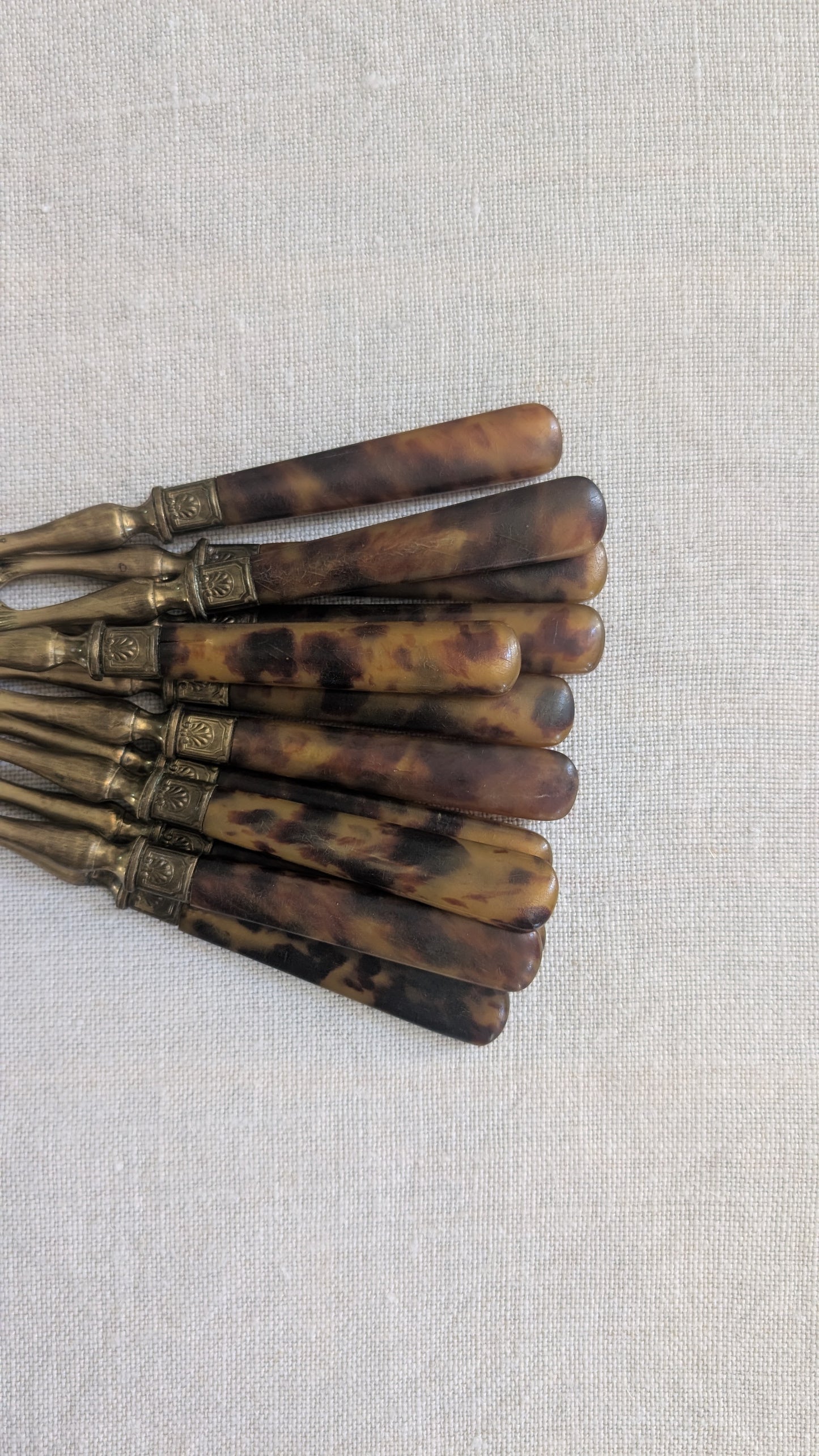 Ensemble de 12 fourchettes à gâteau anciennes