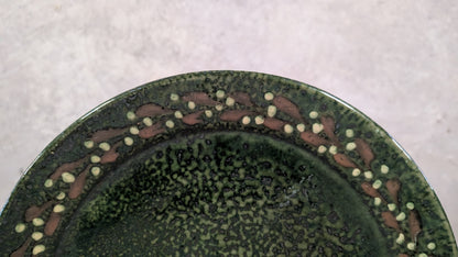 Plat en grès vert