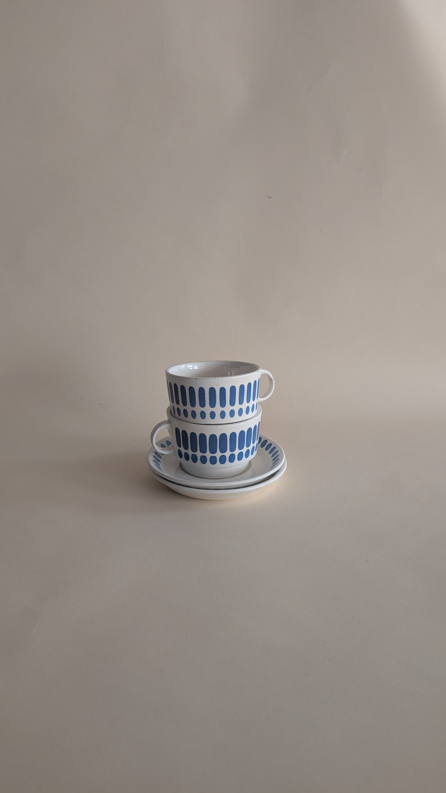 Duo de tasses Digoin Sarreguemines – modèle "Tartan"