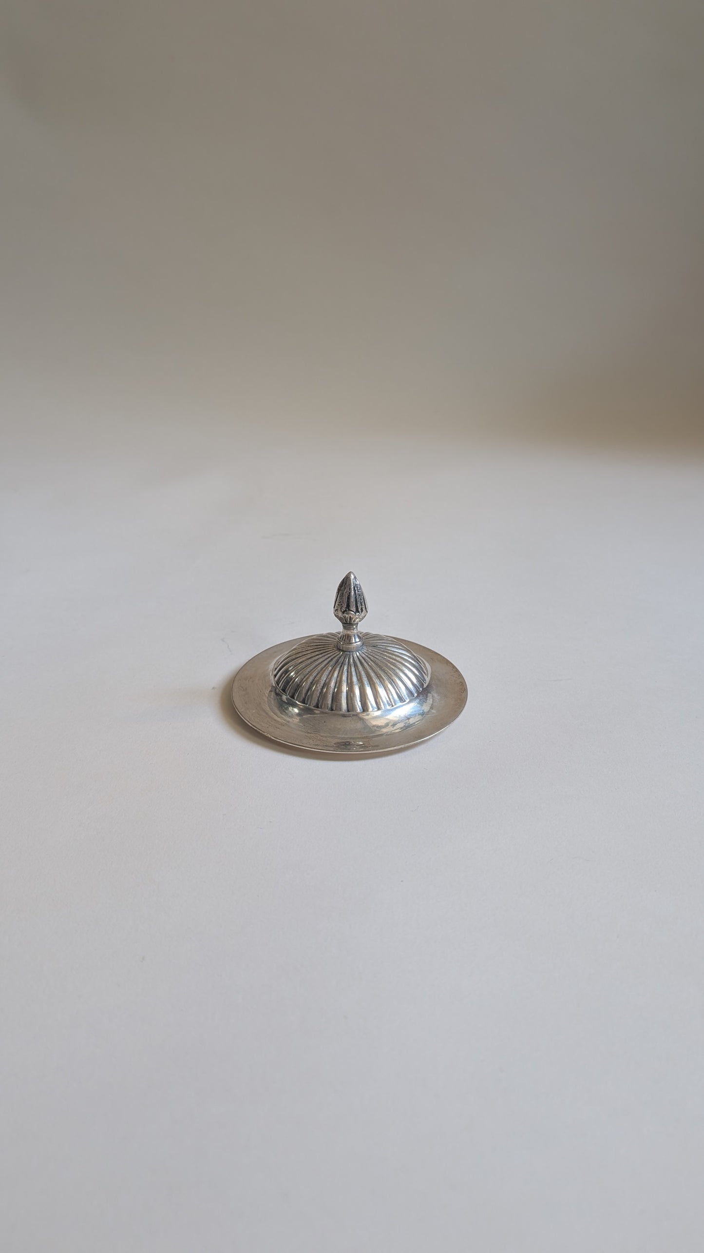 Pot argenté vintage