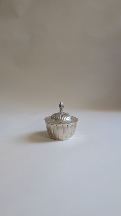 Pot argenté vintage