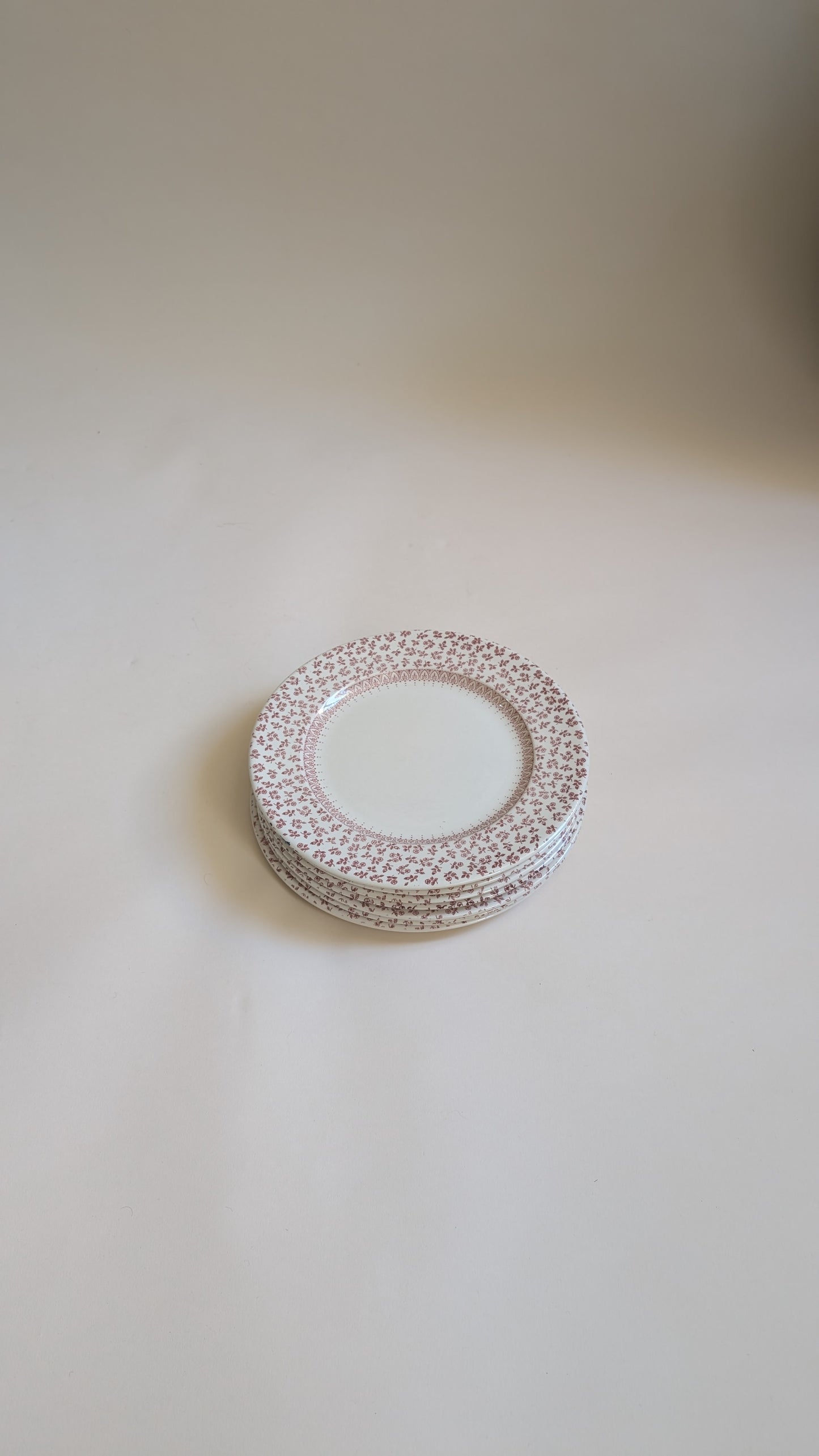 Ensemble de 7 assiettes