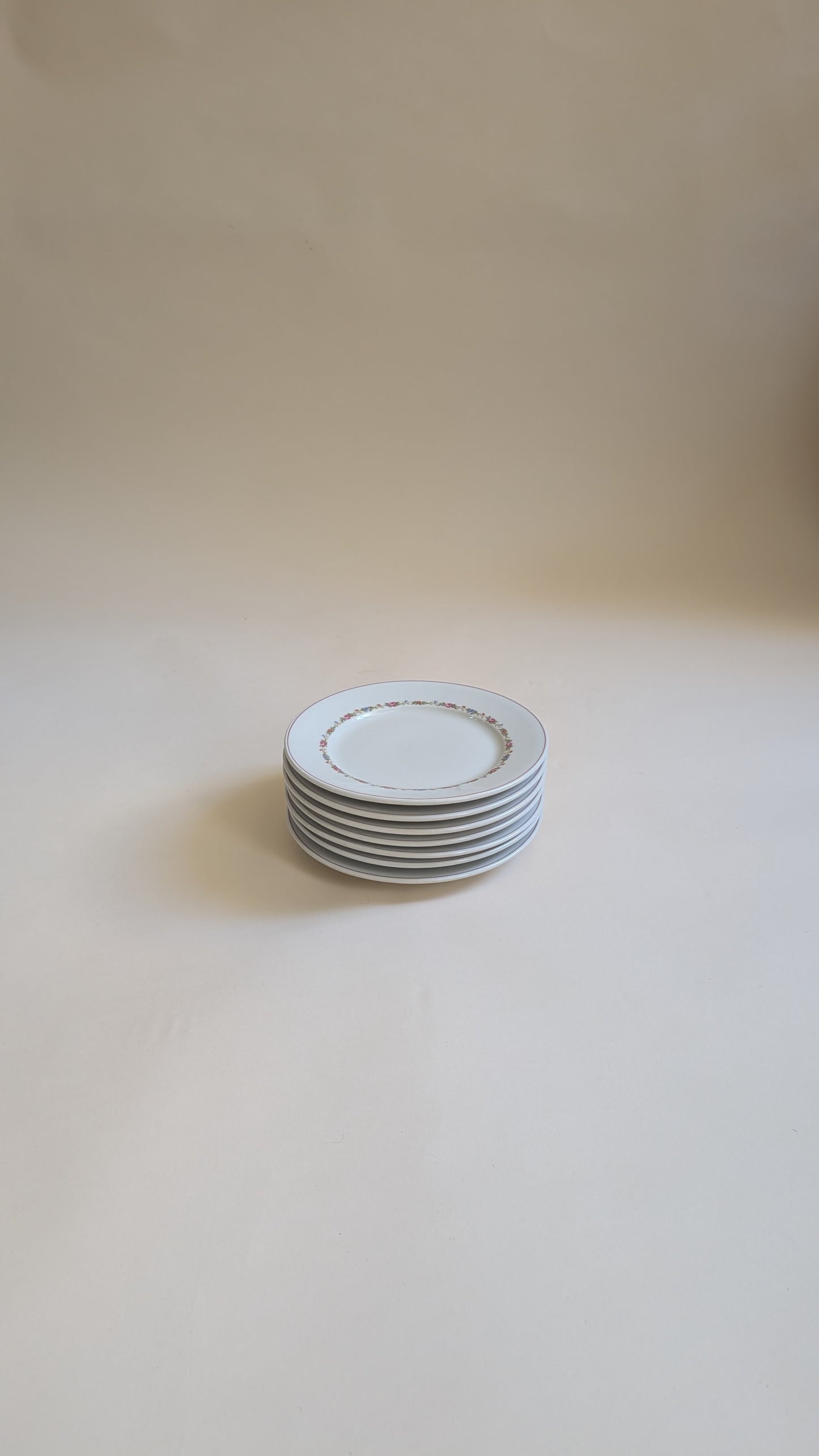 Ensemble de 7 assiettes à dessert