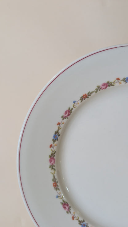 Ensemble de 7 assiettes à dessert