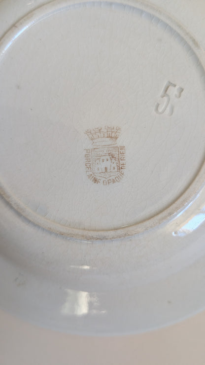 Ensemble de 4 assiettes creuses anciennes – Faïencerie de Gien