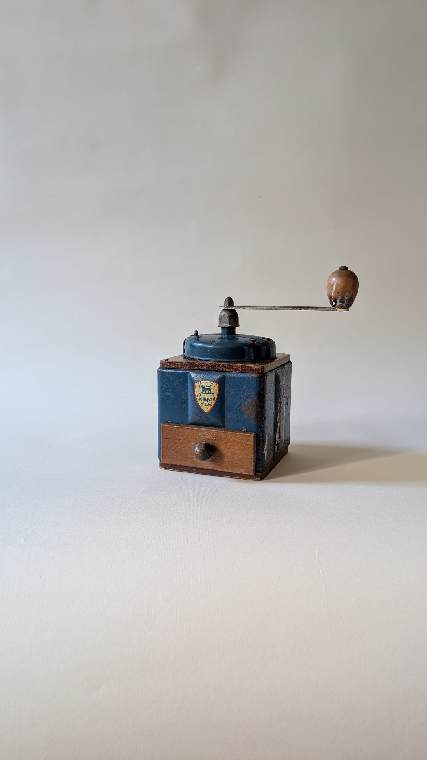 Ancien moulin à café Peugeot Frères