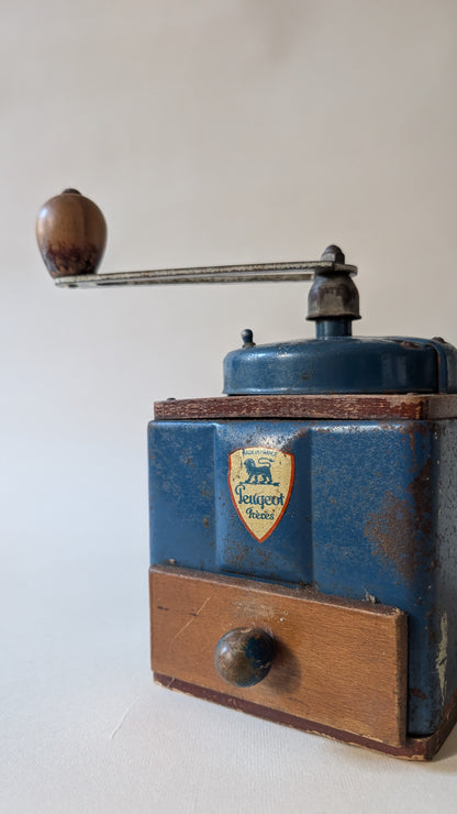 Ancien moulin à café Peugeot Frères